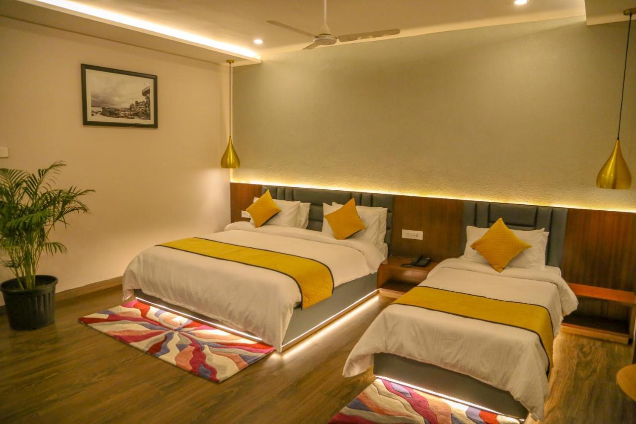 Four Leaf Hotel - Sapphire Blue, Varanasi Luaran gambar