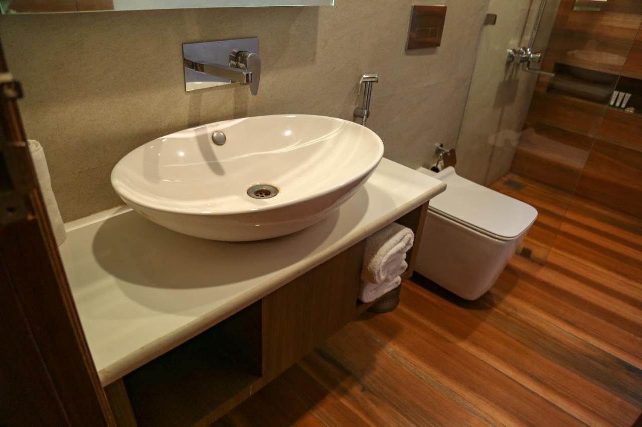 Four Leaf Hotel - Sapphire Blue, Varanasi Luaran gambar