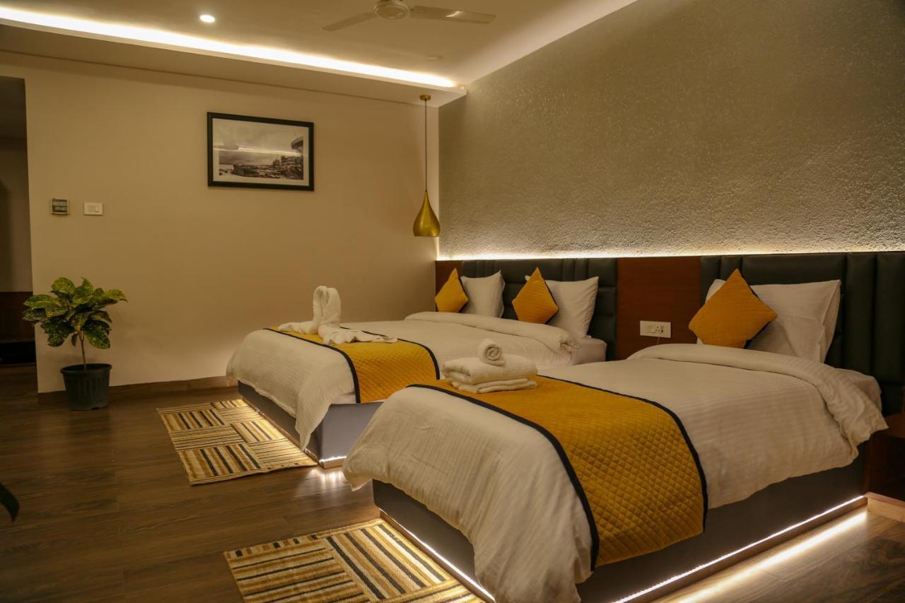 Four Leaf Hotel - Sapphire Blue, Varanasi Luaran gambar