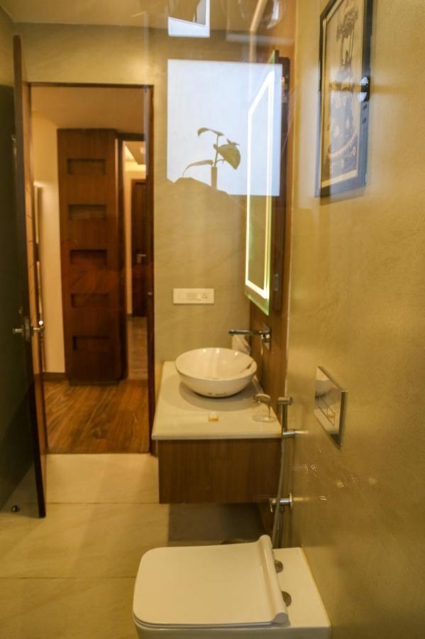 Four Leaf Hotel - Sapphire Blue, Varanasi Luaran gambar